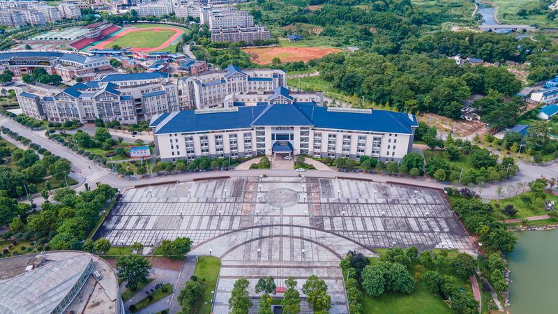 车载导航仪选对参数，性价比不迷路**